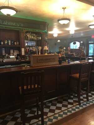 O'flaherty's, Morton