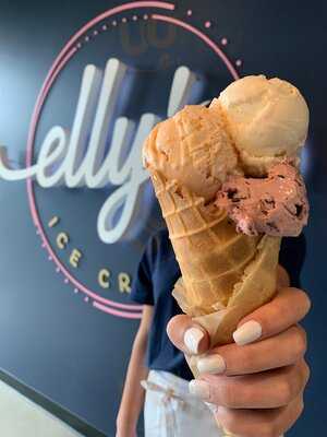 Elly's Ice Cream, Bend