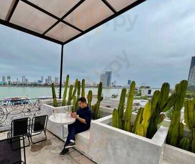 96 Coffee & Apartment