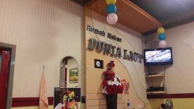 Rumah Makan Dunia Laut