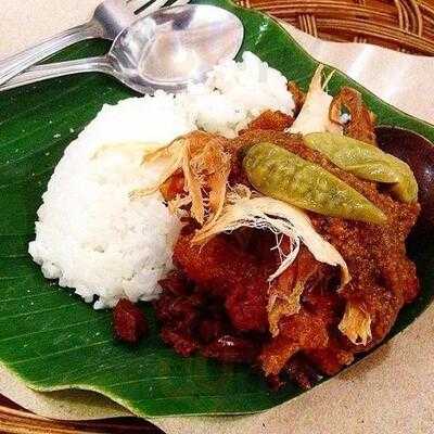 Gudeg Yu Narni Pusat