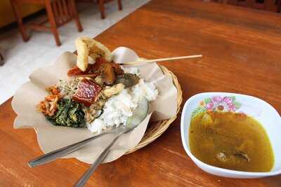 Warung Babi Guling Men Gede menu