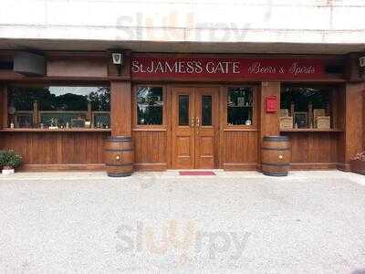 St. James's Gate Irish Pub