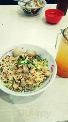 Mie Gajah Mada