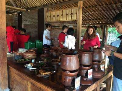 Cengkir Heritage Resto And Coffee