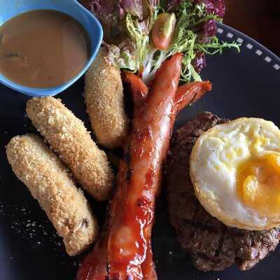 Skyline Best View Resto