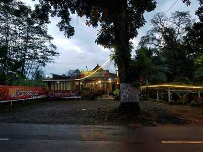 Kampoeng Laut Seafood Kiloan