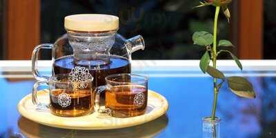 Kame Indonesian Restaurant and Tea Specialist