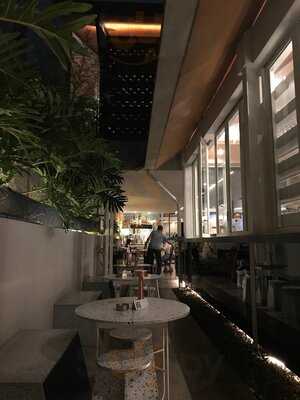 Hummingbird Eatery & Space