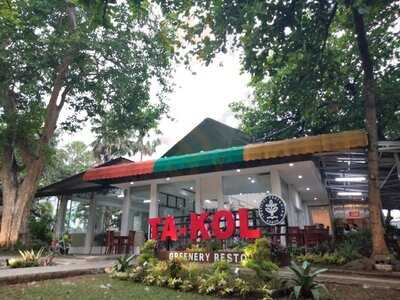 Cafe Taman Koleksi