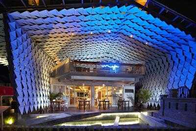 Meja Restaurant and Bar