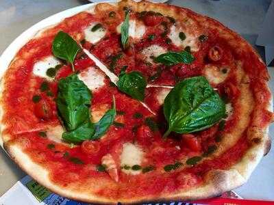 Pizza Marzano Kemang