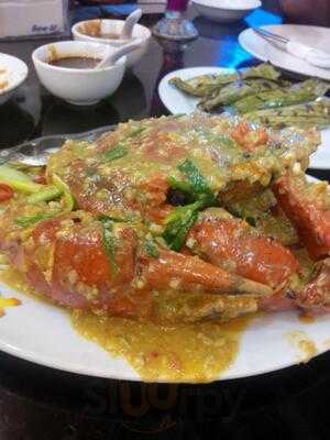 Rumah Makan Seafood Apong