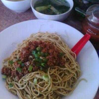 Bakmi Aloi