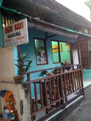 Warung Sen San