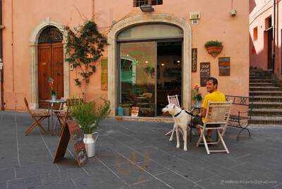 La Piazzetta delle Erbe, Spoleto