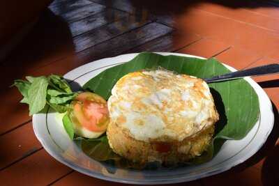 Rumah Makan Bale Kambang