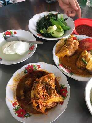 Rumah Makan Khas Batak Silindung