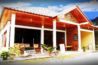 Tuktuk Pizzeria Restaurant menu