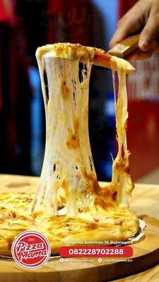 Kinan Pizza Mama