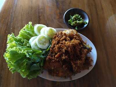 Rumah Makan Joglo Srawung