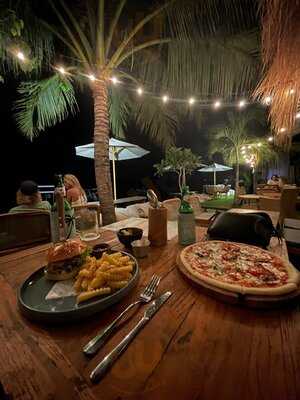 Coco Penida Beach Front Bar & Restaurant