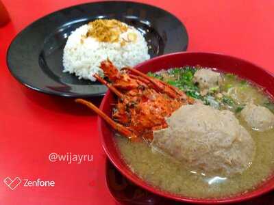 Bakso Semox Madam Dewin