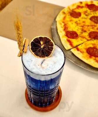 Gondola Resto & Lounge