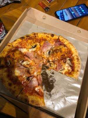 Pronto Pizza Delivery Lombok menu