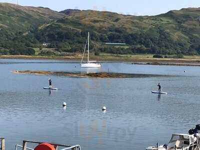 Craobh Haven Cafe & Watersports