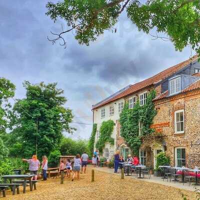 Sculthorpe Mill Pub And Restaurant