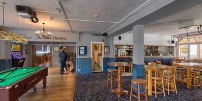 The Hinkler Pub