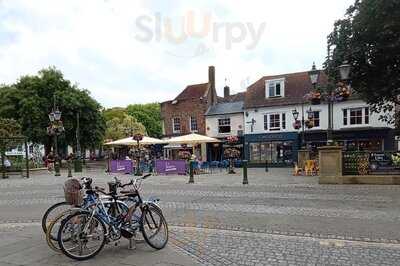 Horsham, West Sussex, England