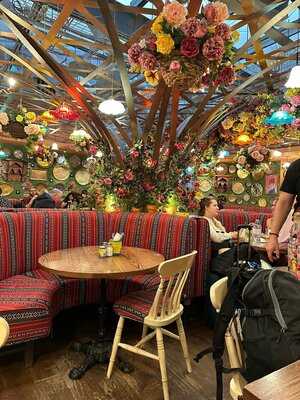 Comptoir Libanais Stansted Airport