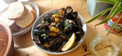 Moules And Co