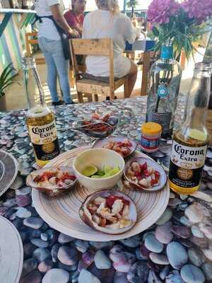 Los De Ensenada Mariscos