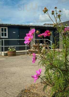 Round Chimneys Farm Cafe & Shop