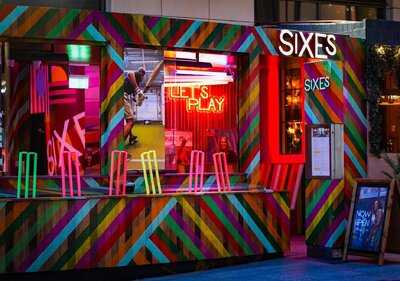 Sixes Social Cricket, Westfield, Shepherd's Bush