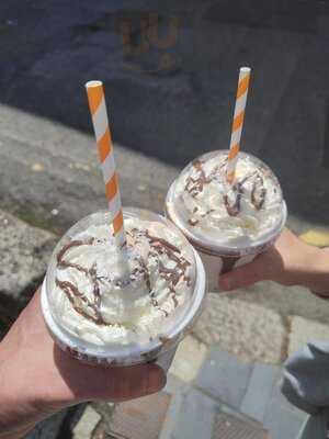 The Clementine Cakery