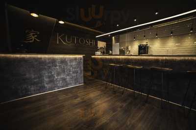 Kutoshi · Sushi, Wok & Bowls