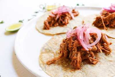 Habanero Taquería