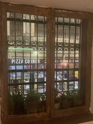 Pizza Corner