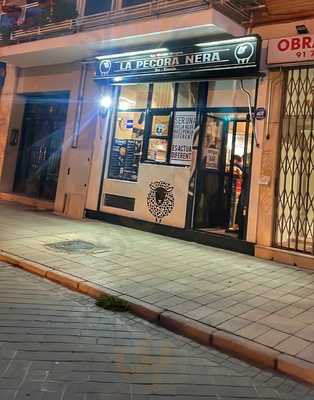 La Pecora Nera - Pizzeria