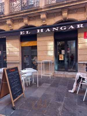 El Hangar