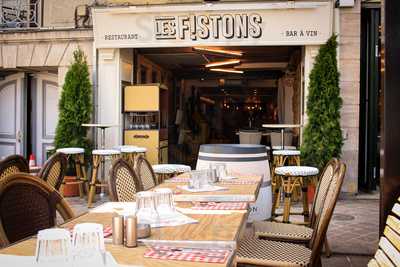 Les Fistons, Saint-Germain-en-Laye