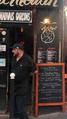 Le Petit Moulin Des Mauvais Garçons, Paris