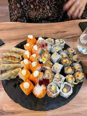 Petit Osaka - Artisan Sushi