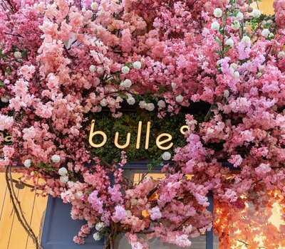 Bulle, Paris