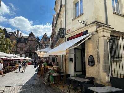 Le Céci’Bon, Tours