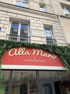 Alla Mano, Paris